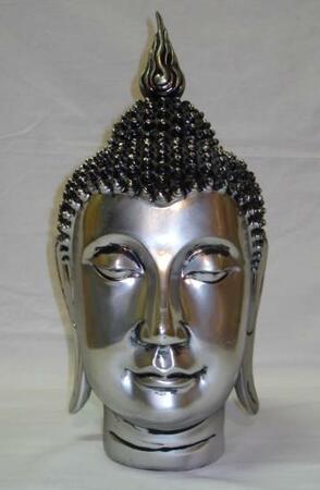 Smuk Buddha hovede i antik sølv. H.30 cm.
